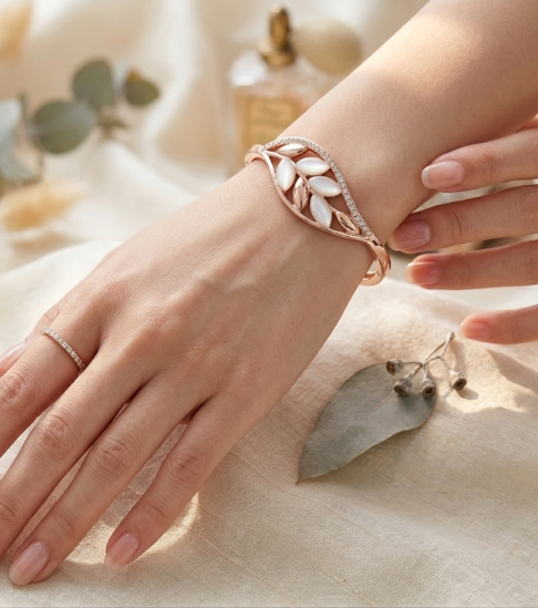 Rose Gold Leaf Luxe Bracelet