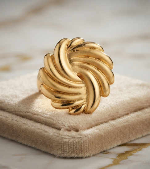 Gold Twisted Swirl Ring
