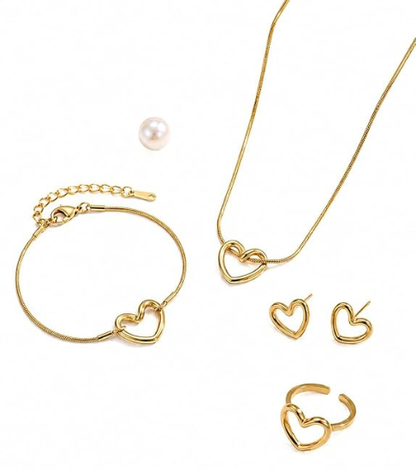Gold Plated Heart Pendant Jewelry Set